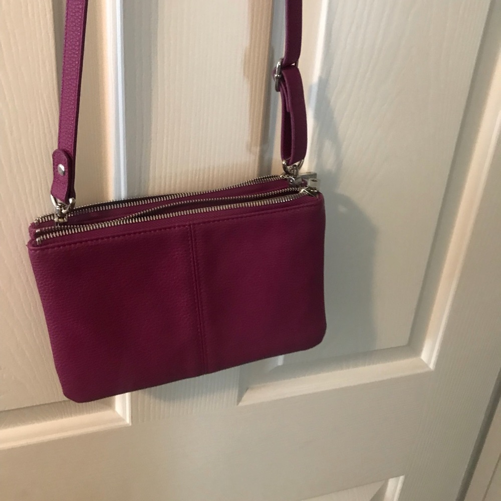 Thirty-One Street Style clutch